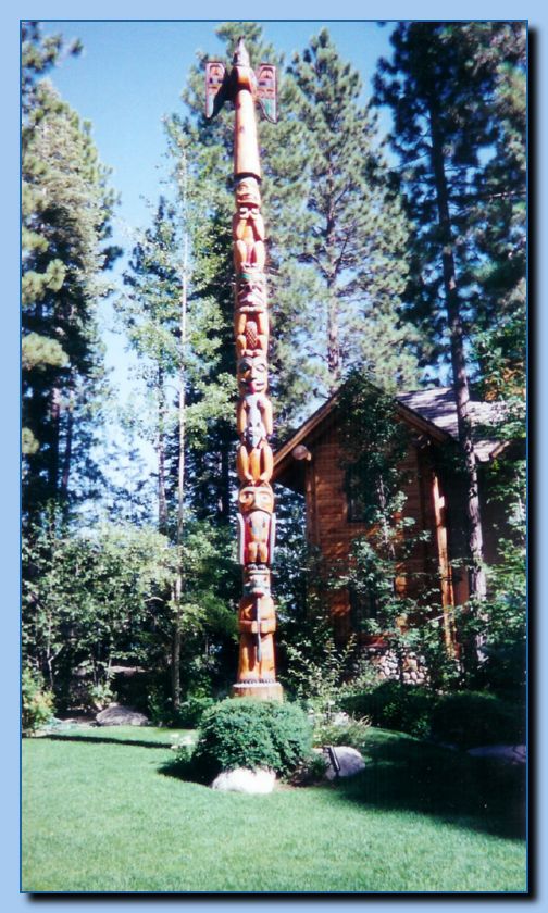 2 093 Totem Traditional Archive 005
